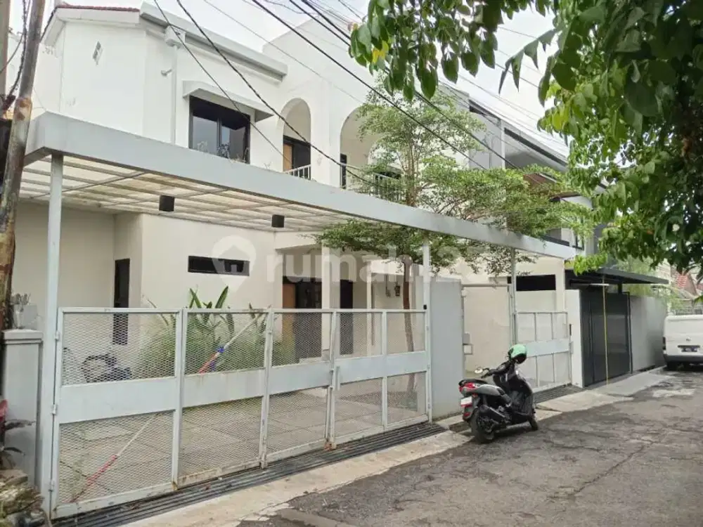 Dijual Rumah Cantik Ada Kolam Renang Di Arcamanik Bandung