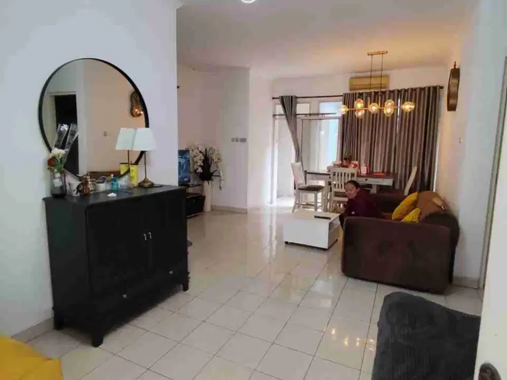Rumah Bagus di Cluster Tengah Kota Wisata Cibubur