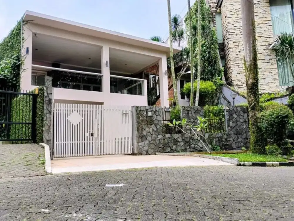 Rumah VIlla Cinere mas  Disewakan Full Furnished Bagus .