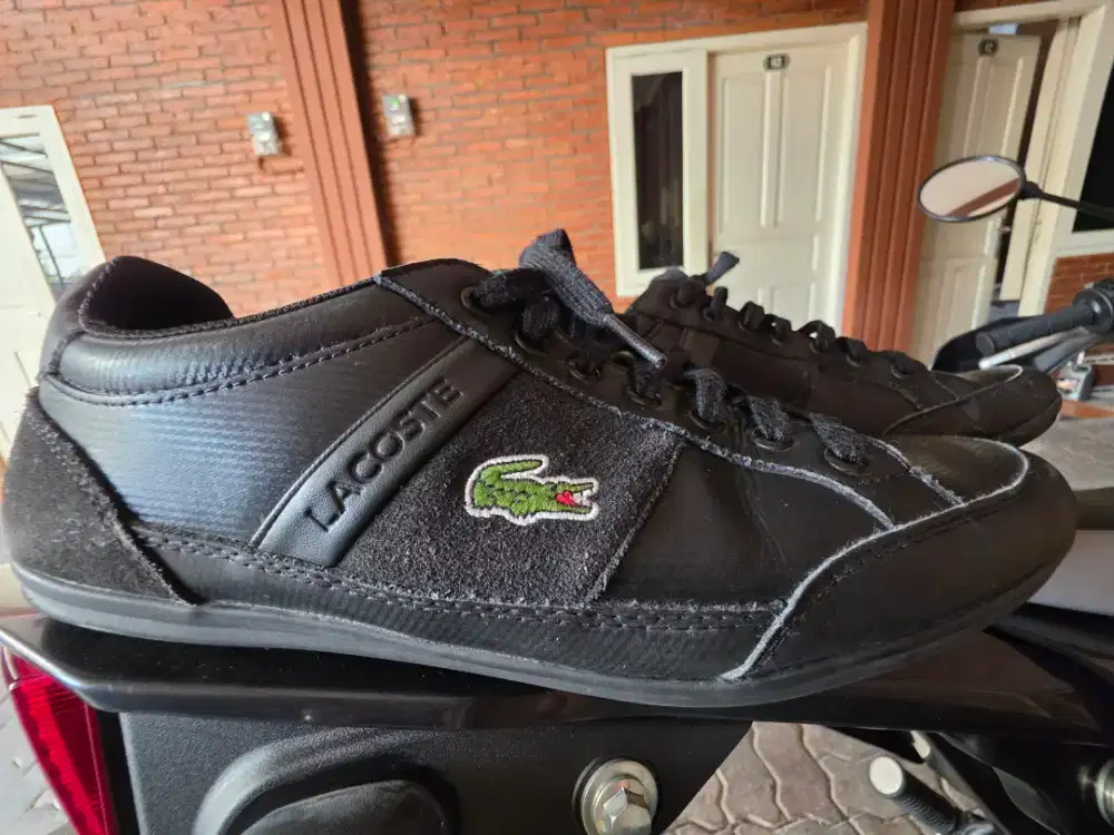 Lacoste Men's Chaymon Leather Sneakers Original Second Size 42 Hitam