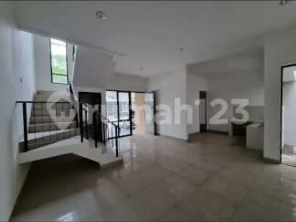 Dijual Rumah 2 Lantai Baltimore Boulevard Pik 2