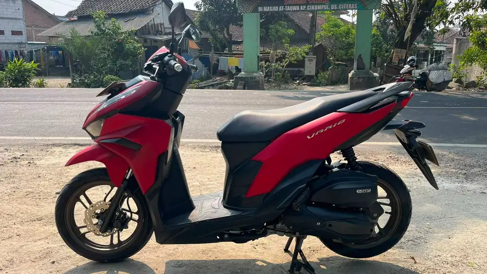 VARIO 125 ESP CBS ISS TAHUN 2024