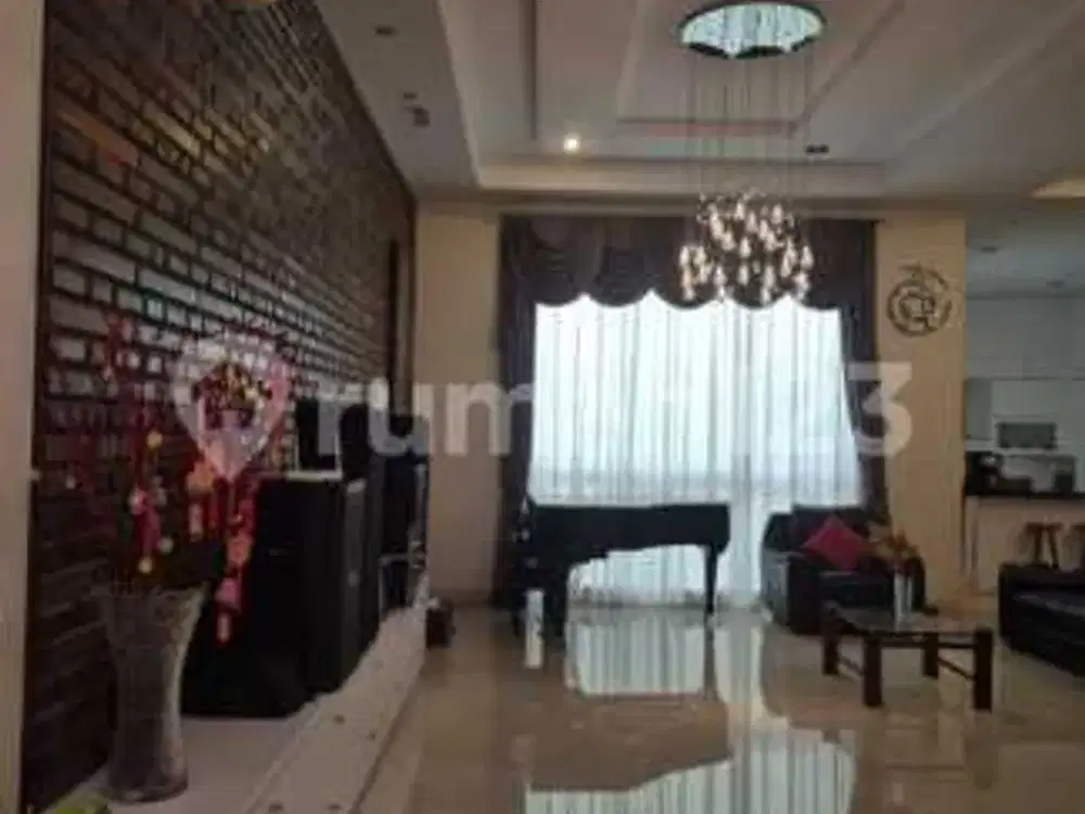 Dijual Rumah Mewah 4 Lantai Pik 1 Manyar