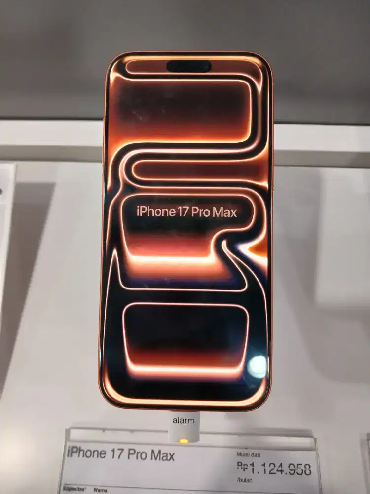 IPHONE 17 PROMAX COSMIC ORANGE