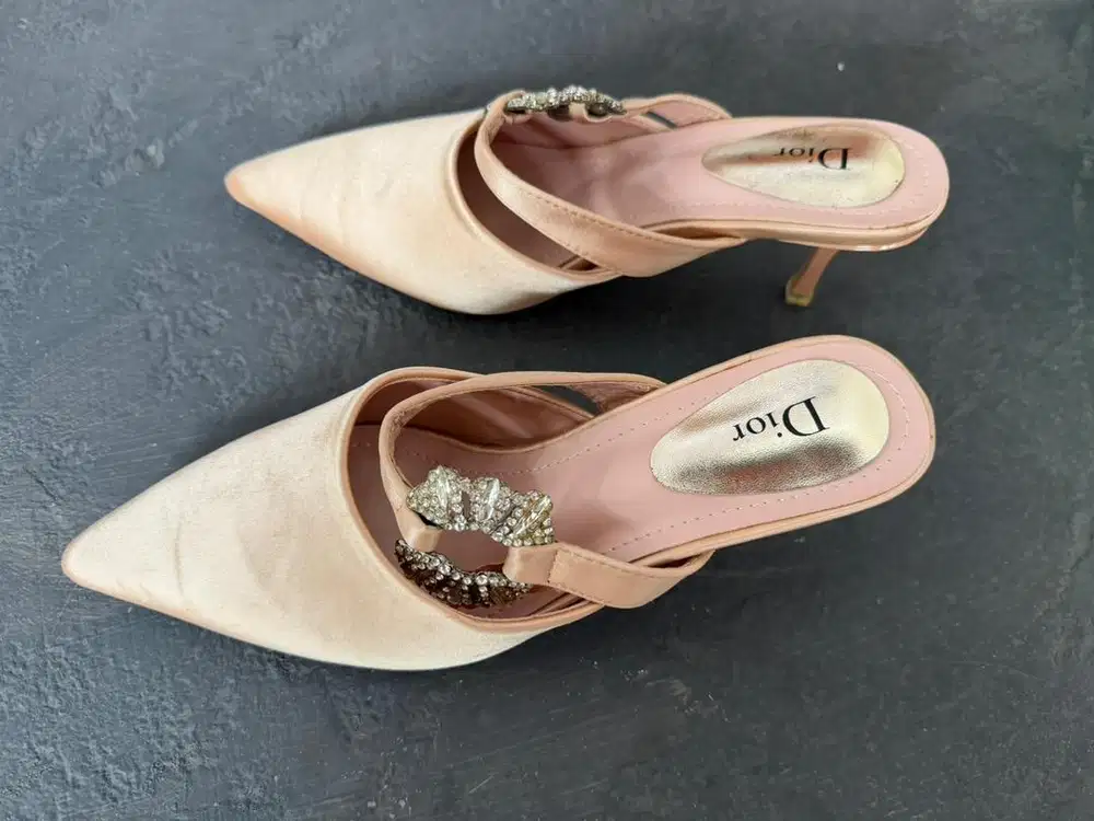 Preloved Sepatu Sendal Selop Wanita D
