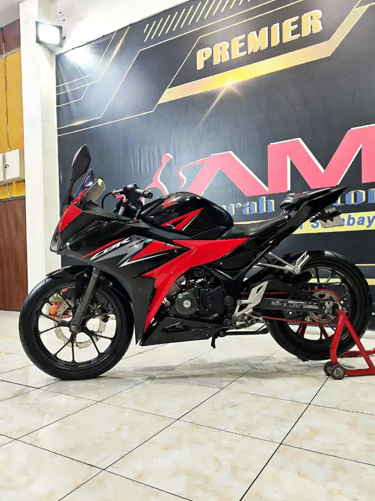 Honda CBR 150 R facelift TH 2019 Dp 3jt an racing cakep