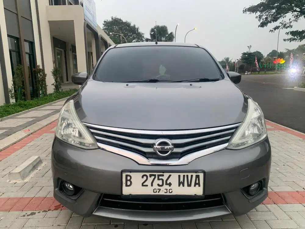 CASH TUNAI 84 JUTA NISSAN GRAND LIVINA MATIC 2013 2014