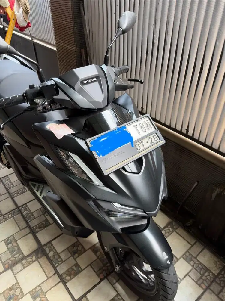 Jual Vario 160 CBS 2023 Matte Black