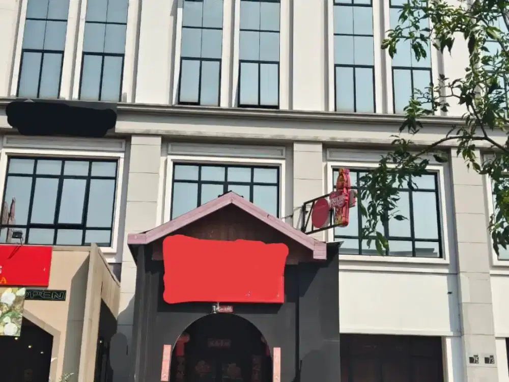 RUKO 4 LANTAI LOKASI RAMAI COCOK UNTUK TEMPAT USAHA DLL STRATEGIS DI SEDAYU KELAPA GADING