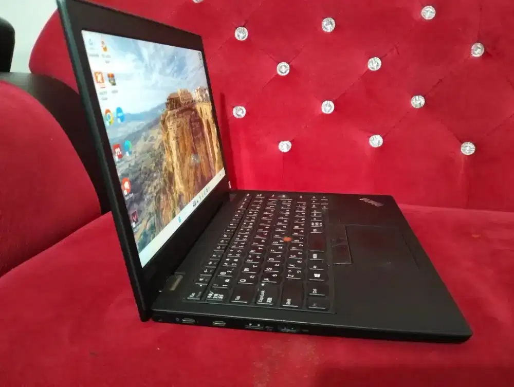 Laptop ULTRABOOK THINKPAD L380 slim core i5 gen 8 RAM 8GB SSD 256 fhd