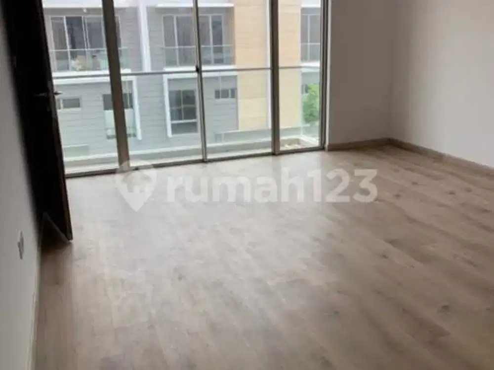 Rumah Harmony Golf Island Pik Jakarta Utara