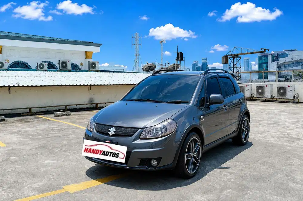 Suzuki Sx4 X-Over Tahun 2007 Automatic Hitam Metalik
