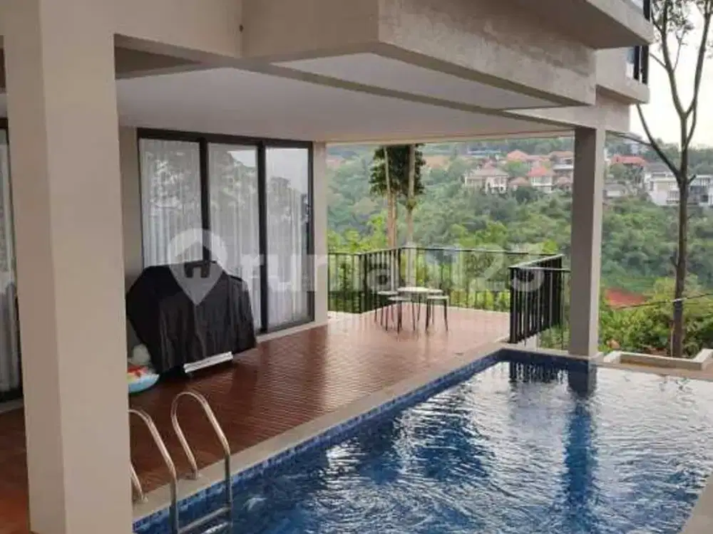 Dijual Rumah Villa Full Furnished di Dago Bandung