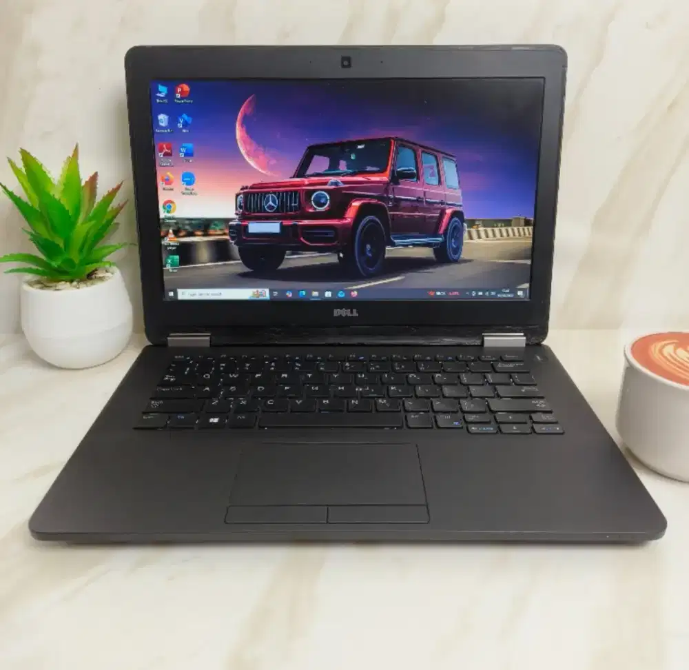 Laptop dell latitude E7270 Core i5 (RAM 8 / SSD 256