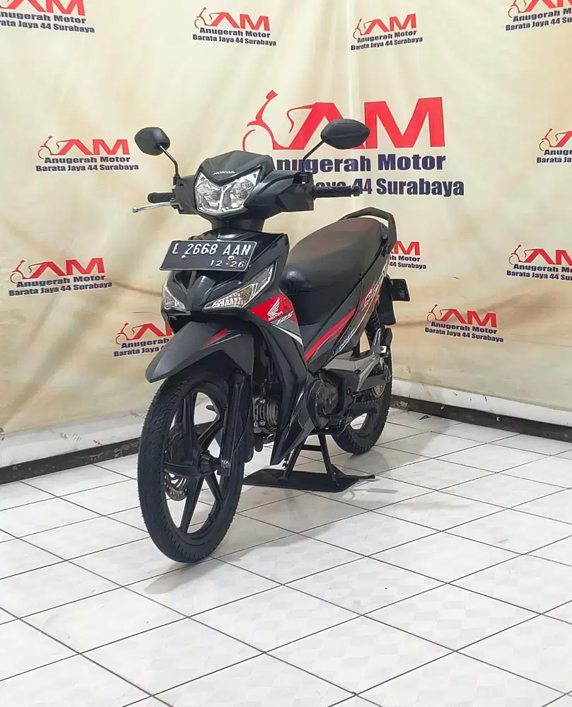 Honda supra x 125 fi Tahun 2021 warna hitam