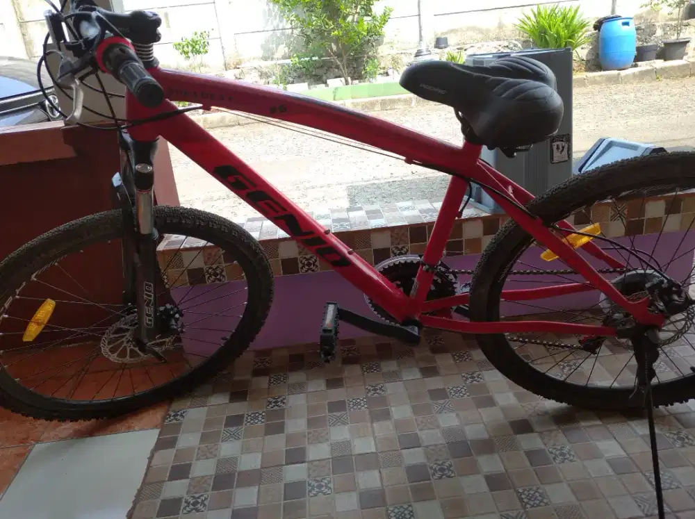 Sepeda gunung Genio