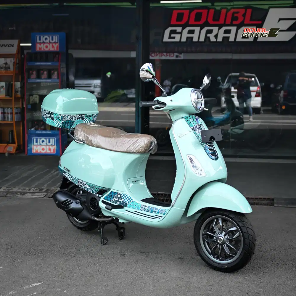 VESPA LX iget BATIK VERSION 2023 BRAND NEW
‎