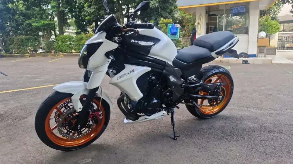 Kawasaki er6n modif