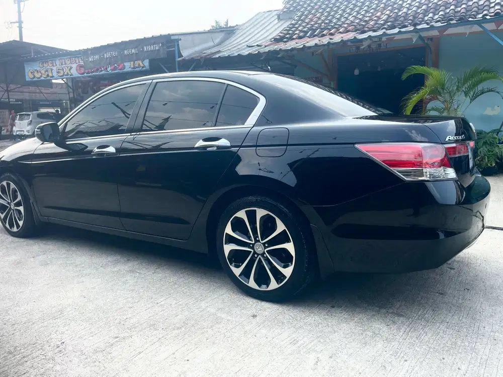 Honda Accord 2010 Bensin