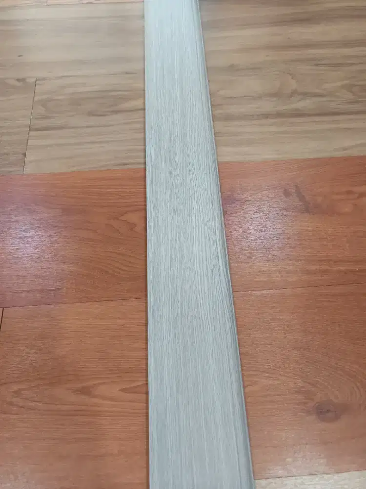 Lis plin/skirting 10cm