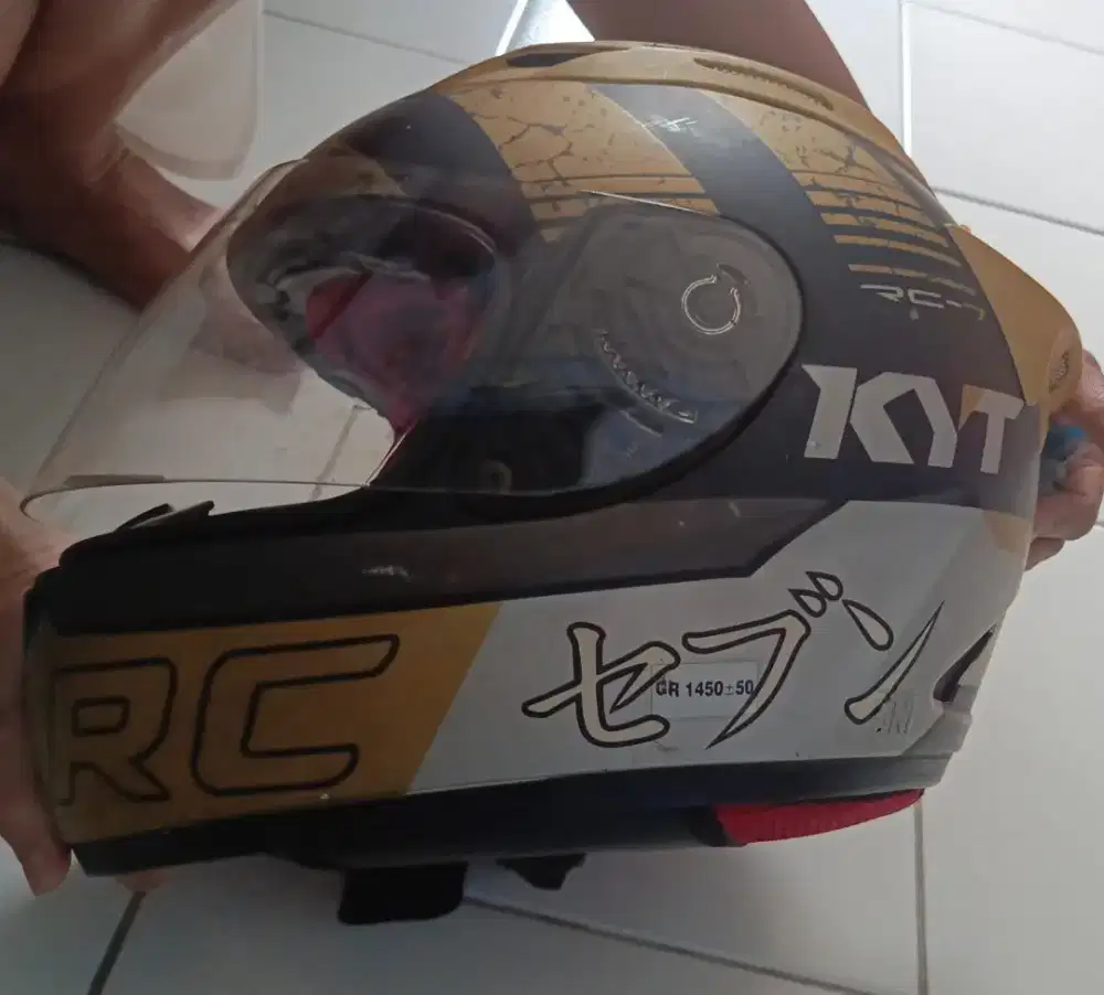 Helm KYT RC 7 Full face