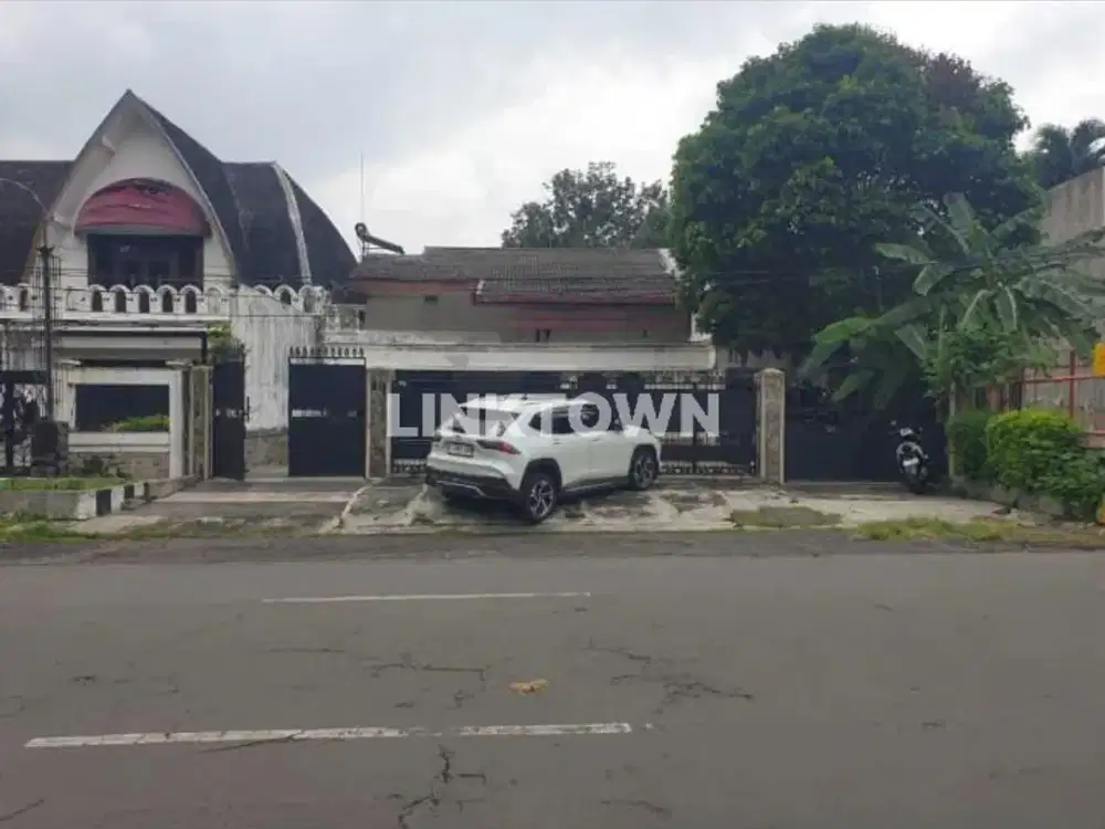 Disewakan Rumah Komersil Tengah Kota Surabaya di Jalan Imam Bonjol