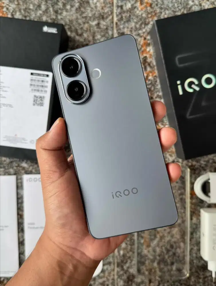 Iqoo z10r 5G 8/128