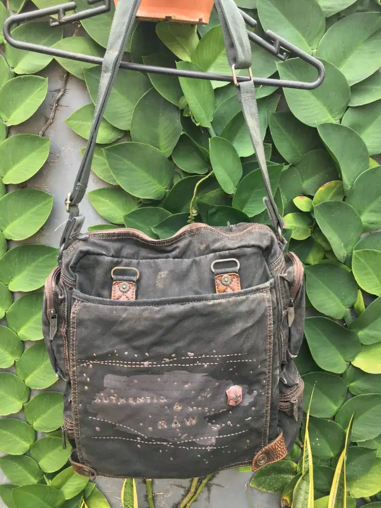 Tas Selempang Messenger Pria Wanita Hitam Canvas Vintage Country Hide