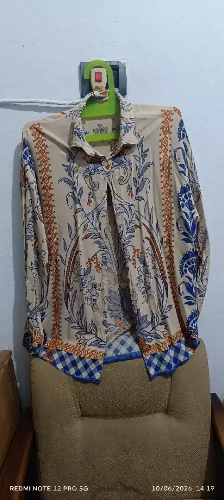 Kemeja wanita fashion