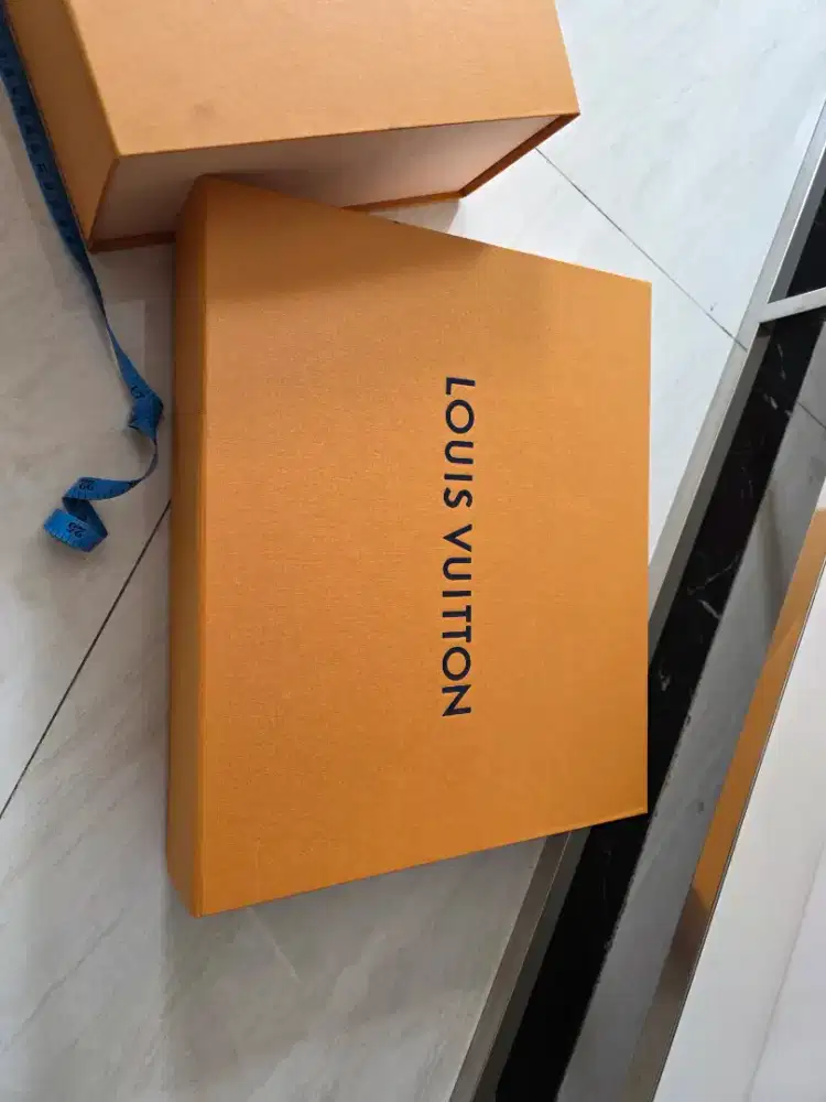Kotak Louis Vuitton