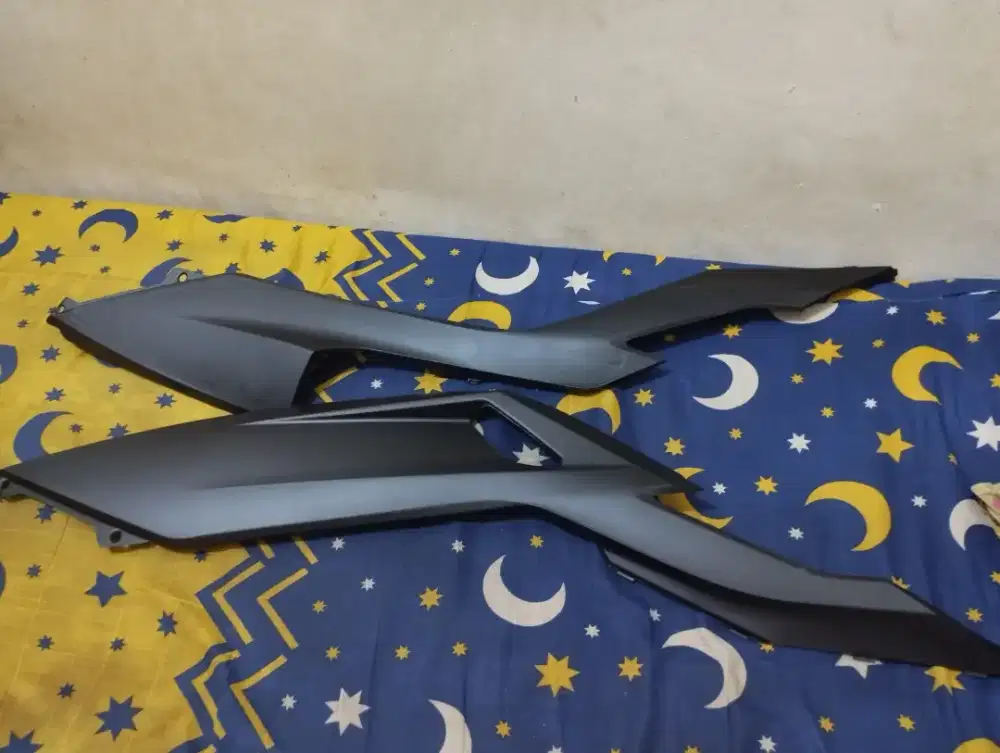 Underside kasar vario 125 lednew kiri kanan