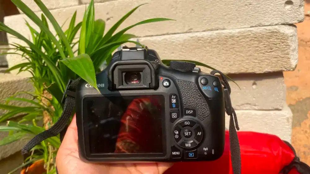 Kamera DSLR Canon 1300D