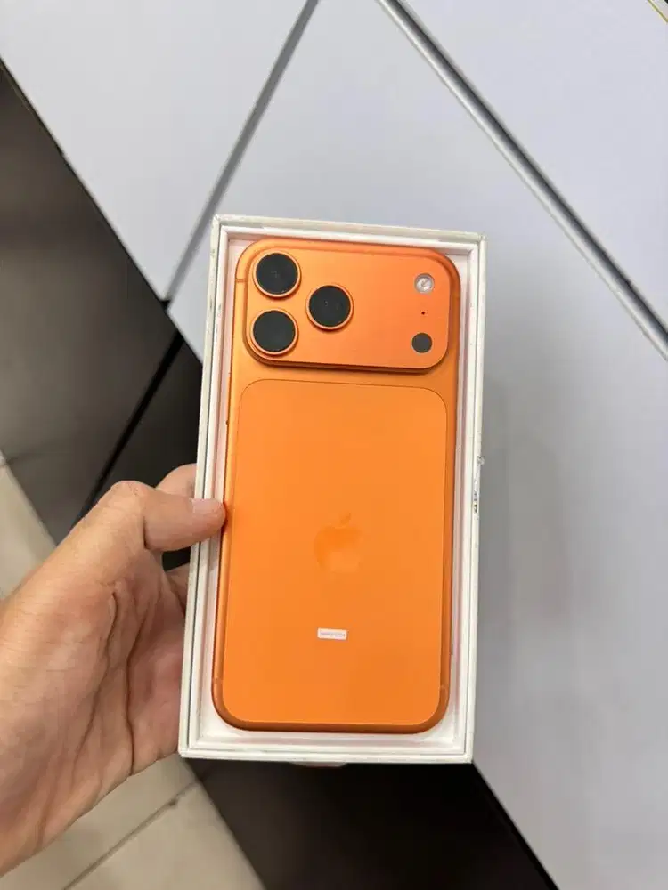 iphone 17 promax 256gb cosmic orange iBox