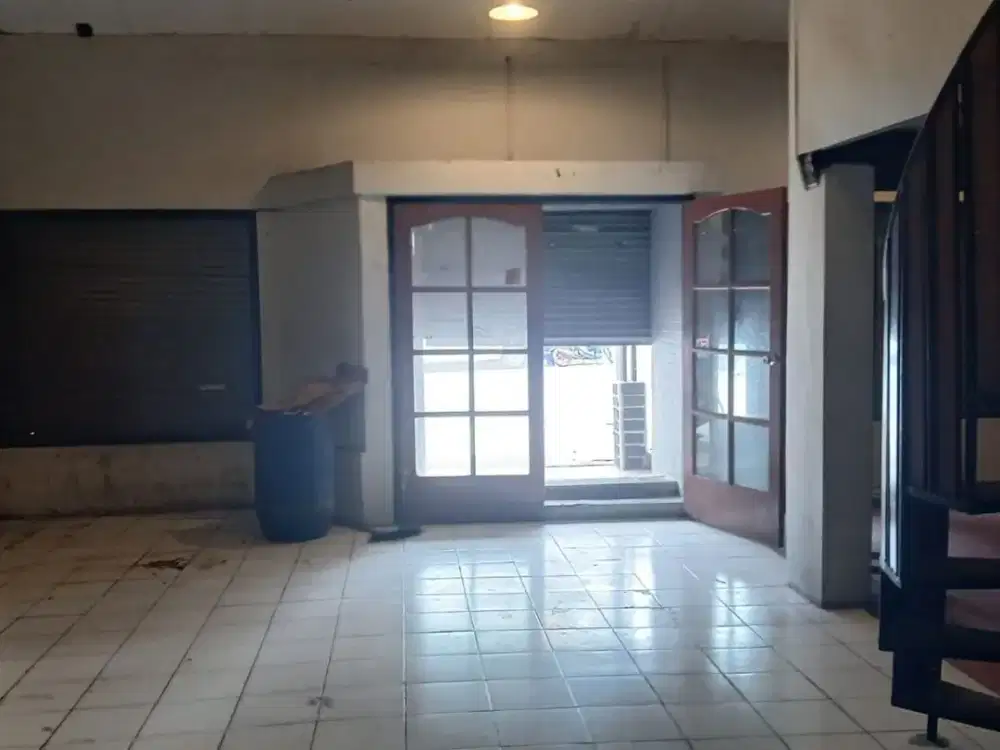 Ruko 2 Lantai Siap Pakai di Main Road Cibaduyut Raya Bandung Ref.05430
