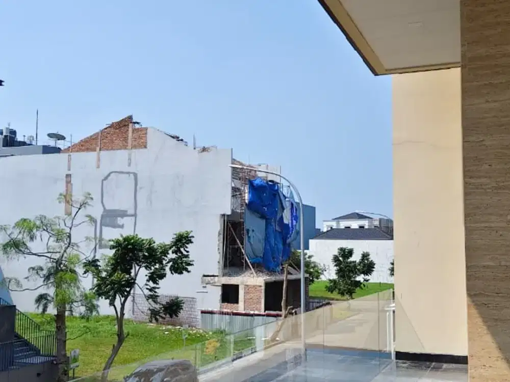 Dijual Rumah Golf Island Cluster Serenade