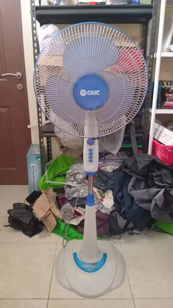 Kipas Angin Berdiri (Stand Fan) 16 Inch Merk GMC Tipe BM 308