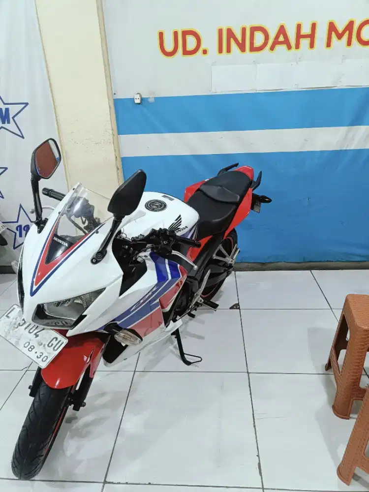 Cc150 HONDA CBR 150R TAHUN 2015 tidak bisa kredit km rendah