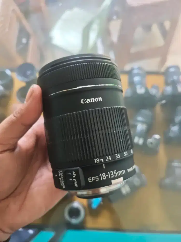 LENSA CANON 18-135MM