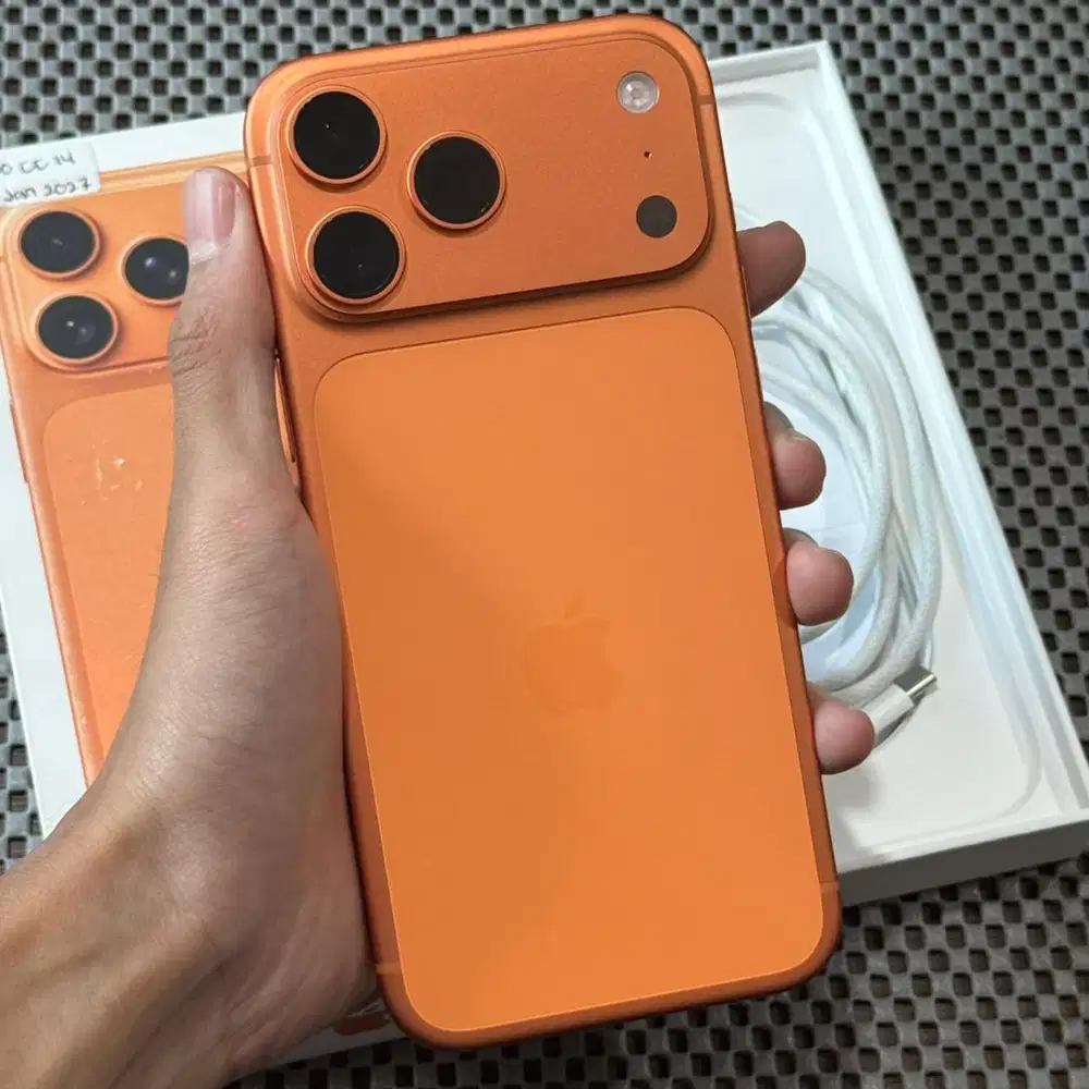 iPhone 17 Pro Max 256GB Cosmic Orange Garansi Resmi iBox