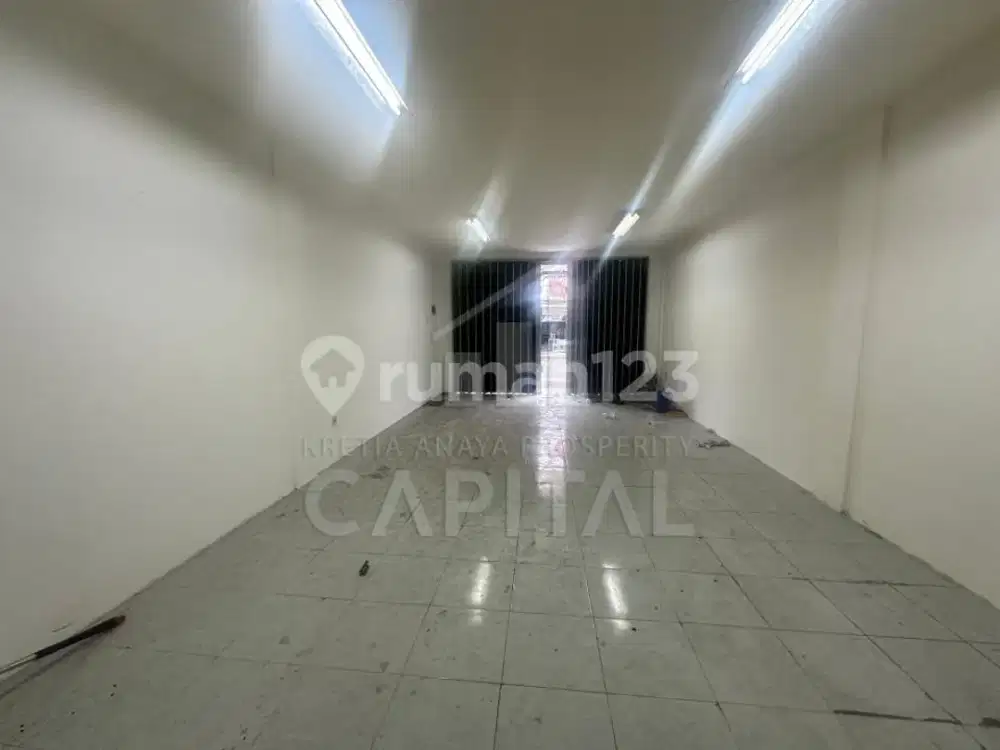 Ruko Strategis di Taman Kopo Indah 1 Blok B