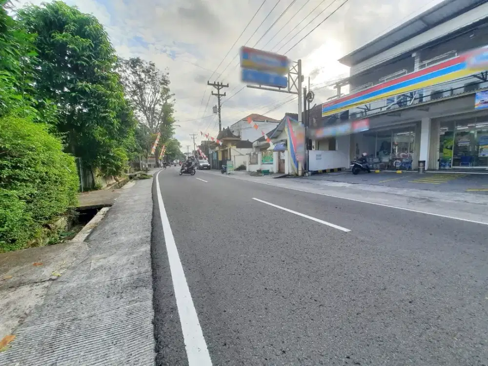 TEPI JALAN RAYA Concat 420 m2 Tanah Dekat UGM Gejayan Concat Cocok Ruang Usaha Kuliner Restoran Cafe, Kantor, Alfamart, Kost Eksklusif, Kantor, Gudang