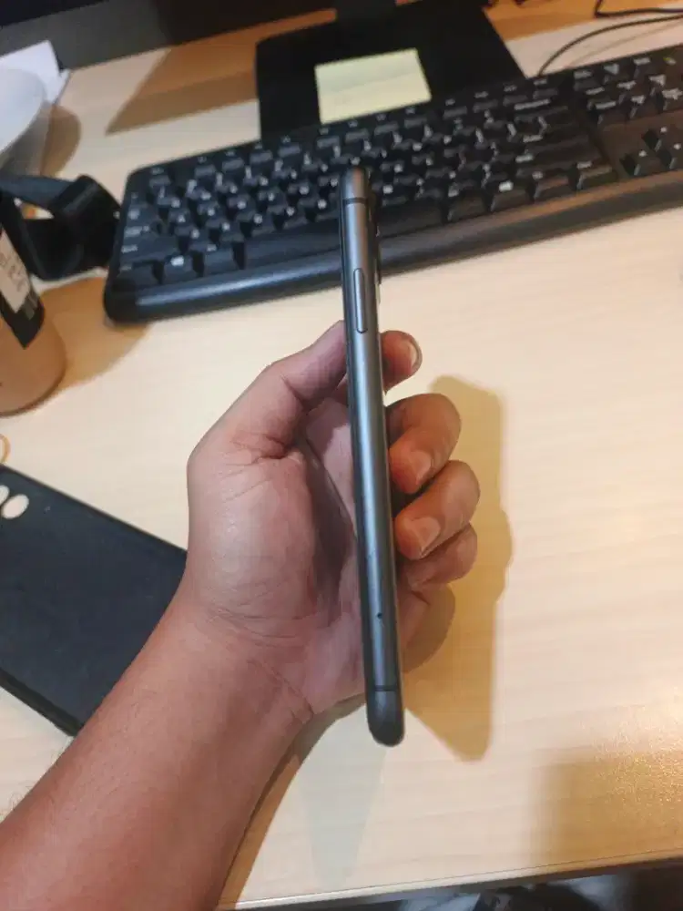 Iphone 11  64GB