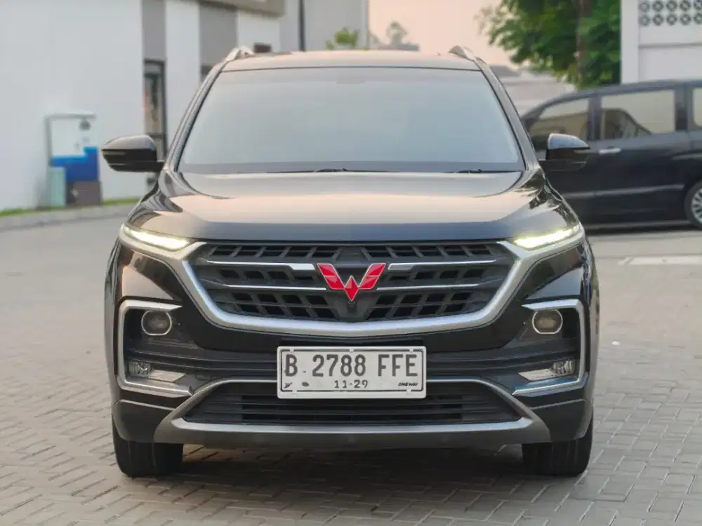 WULING ALMAZ 1.5 EXCLUSIVE 7 SEATER AT 2019 HITAM