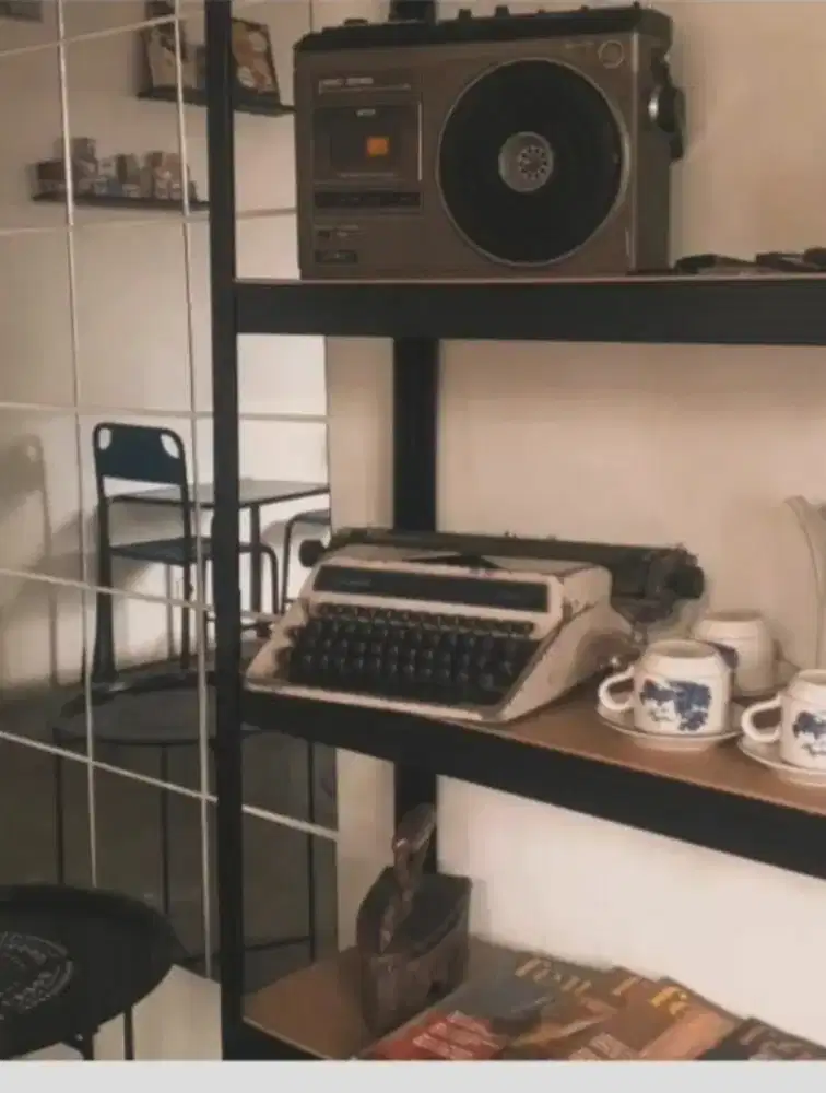 Jual Properti Bekas Kedai Kopi Vintage