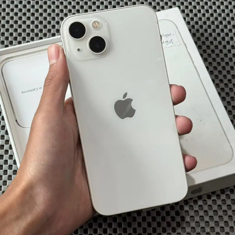 iPhone 13 128GB Starlight Garansi Resmi iBox