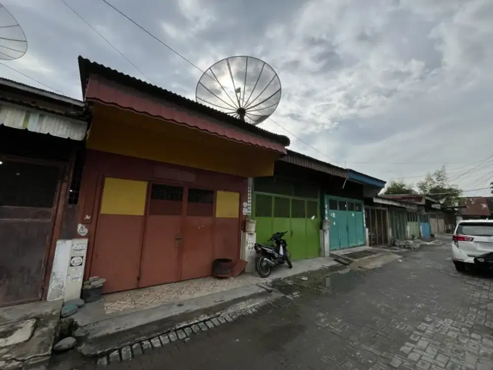 Rumah di Jl.Tirtosari Komplek 12