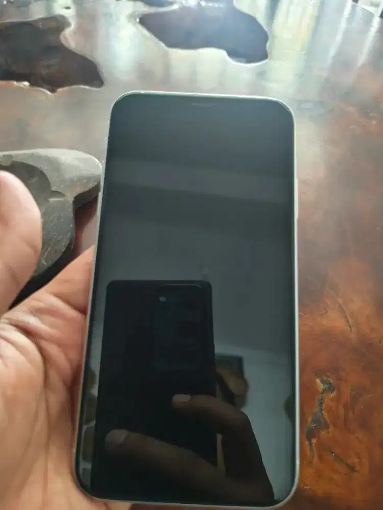 Iphone xr 128 resmi ibox