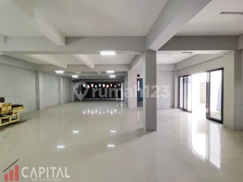Harga Jual yang Sangat Menarik Baru Renovasi Rumah Toko Gudang Kantor 4 In 1 di Babakan Ciparay