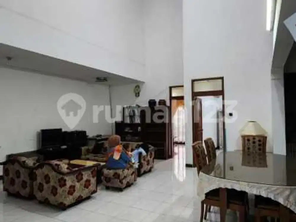 Rumah Bonus Kost-An di Turangga dengan Lokasi Strategis