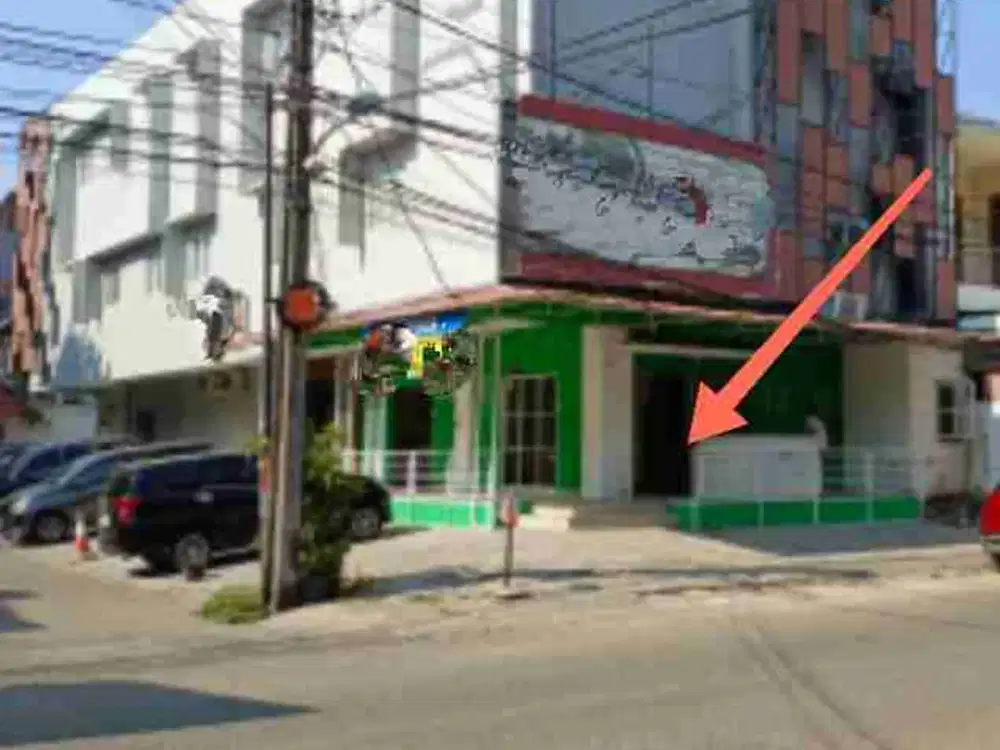Disewakan ruko hook 1 lantai uda tinggi dari jalan di kelapa gading permai jakut